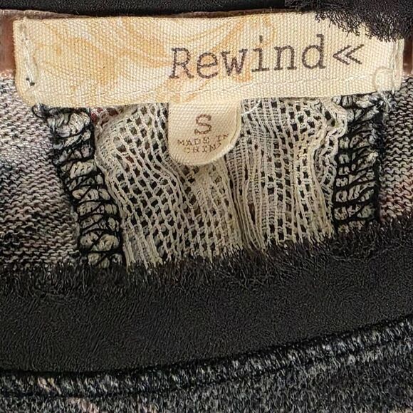 Rewind Charcoal Floral Lace Back Long Sleeve Top Small - Picture 5 of 6
